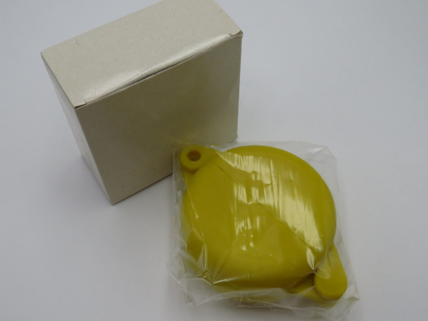 ESQUARE ES-04-GVL イエロー