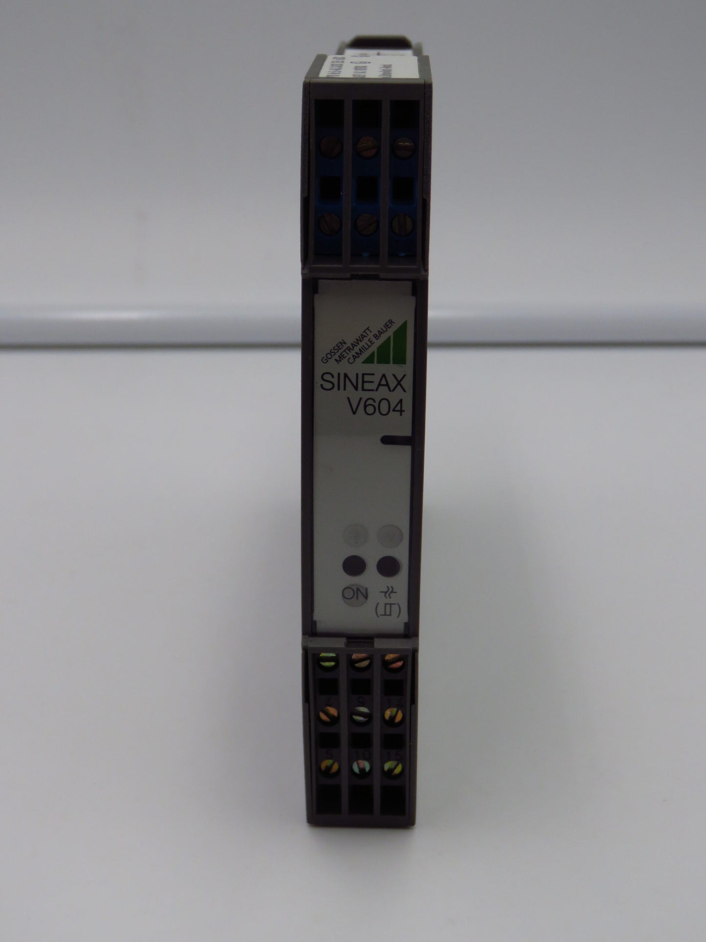 CAMILLE BAUER  Sineax V604- 1320