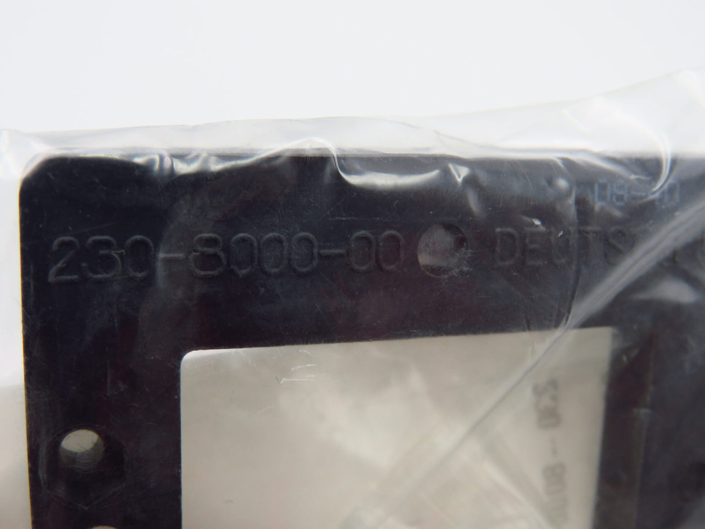 DEUTSCH 230-8000-00