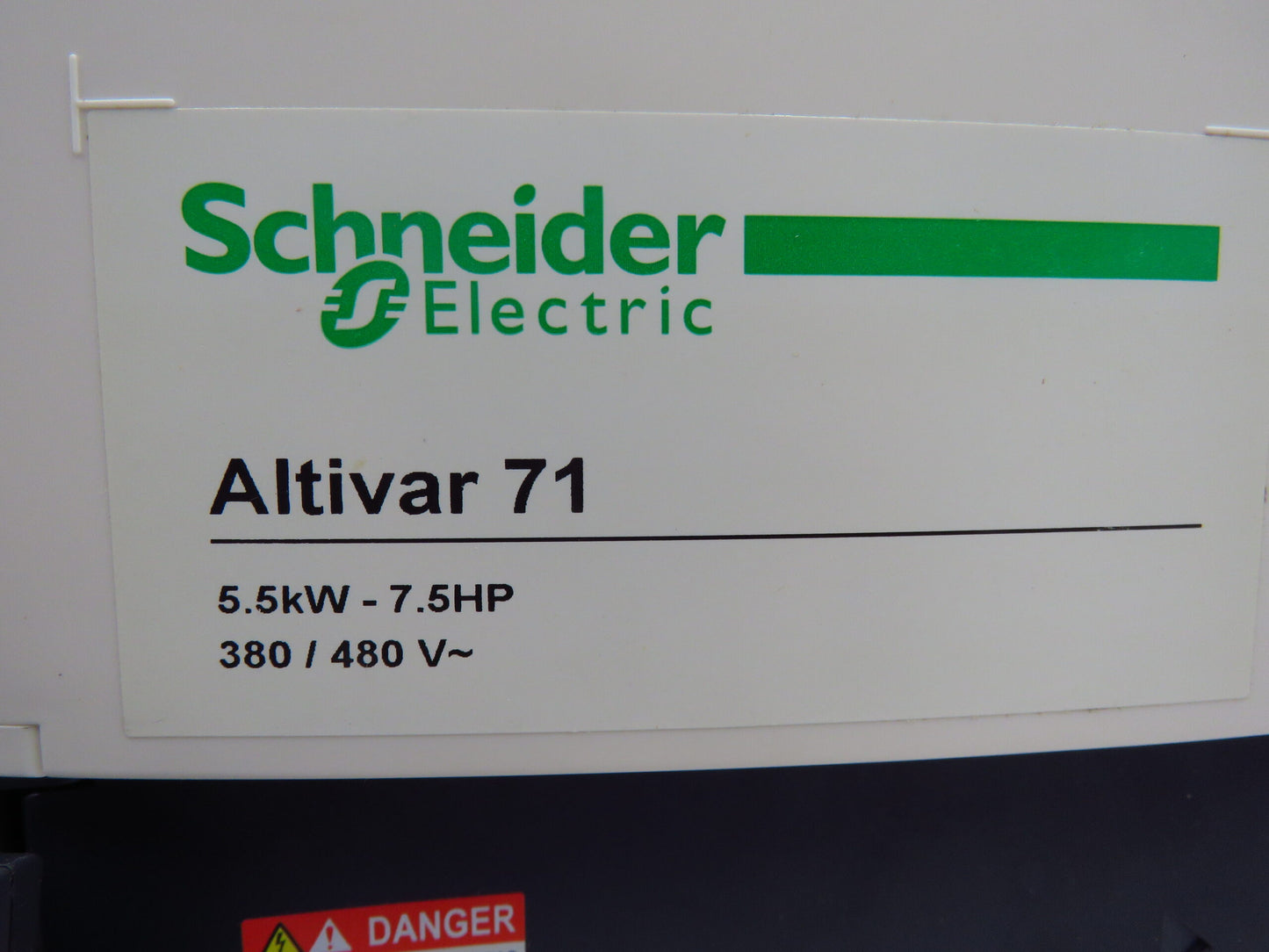 TELEMECANIQUE  ATV71HU55N4